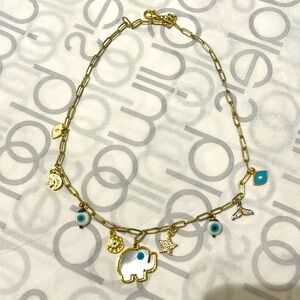 Short necklace with evil eye